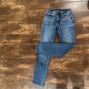 Silver Jeans Women's Skinny Jean in Classic Blue Wash